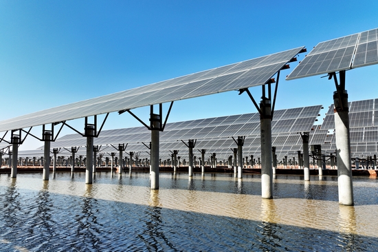 華能首個鹽光互補項目在山東并網發電