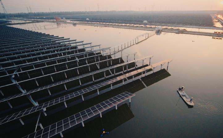 悅達華輝華豐農場西176兆瓦漁光互補發電項目并網