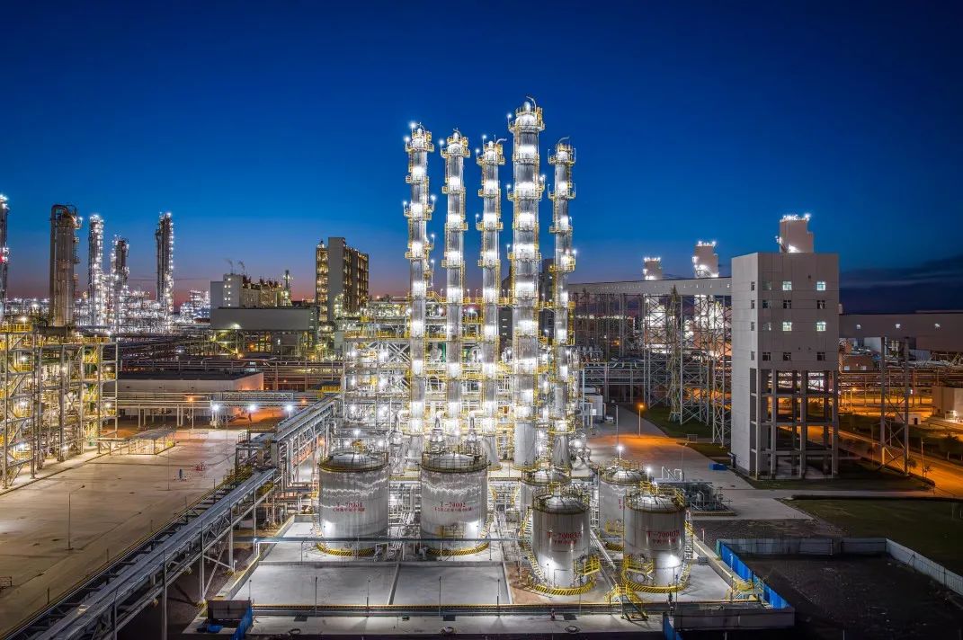 逐“綠”前行 走好能源低碳轉型新路子——國家能源集團2024年加快綠色轉型發展工作綜述