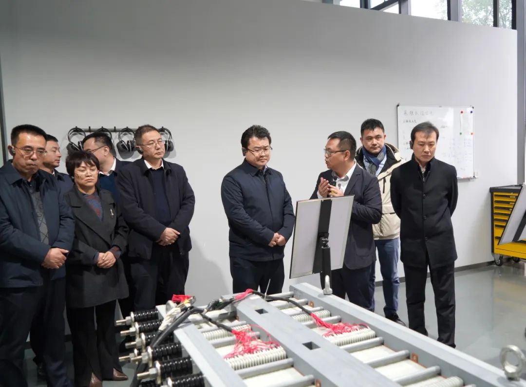 慶陽市委常委、西峰區委書記孔衛濤一行考察寰泰儲能