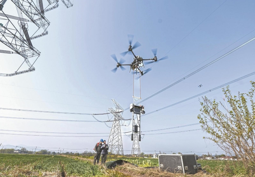 浙江湖州供電公司研制輸電線路X射線檢測機器人 高效檢查輸電線路“關節”